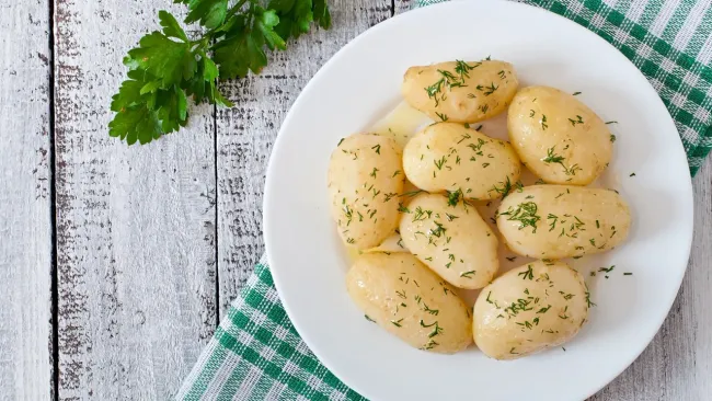Как правильно варить картошку: простые рецепты